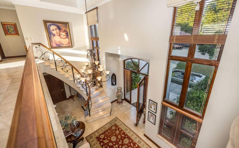 6 Bedroom Property for Sale in Klein Zevenwacht Western Cape